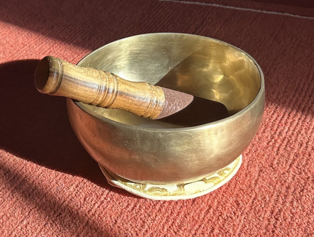 Foto Klangschale Ausschnitt_IMG_6590 - Kopie